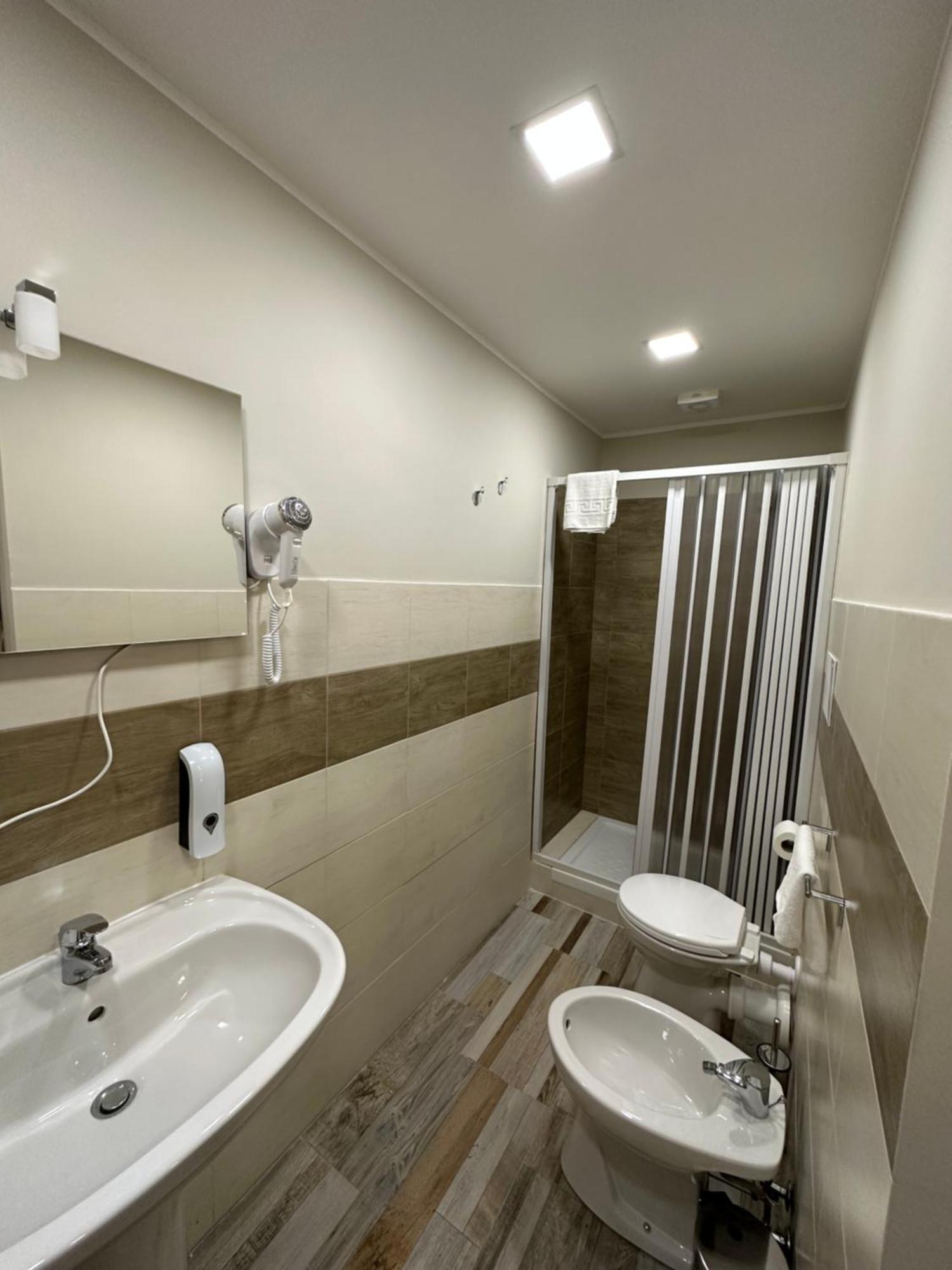 Abate Suite CTA Exterior photo